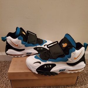 Nike Air Max Diamond Turf